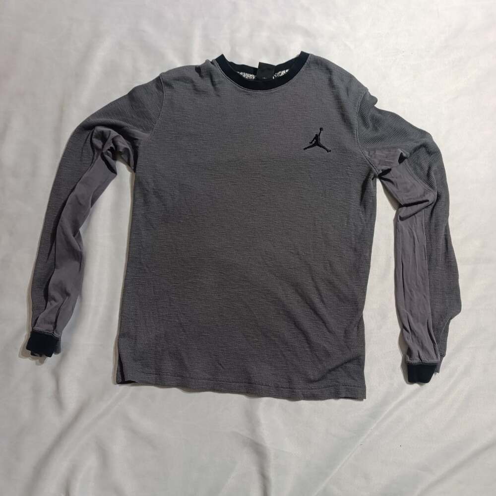 Jordan Thermal Long Sleeve Size M Gray Waffle Knit Shirt